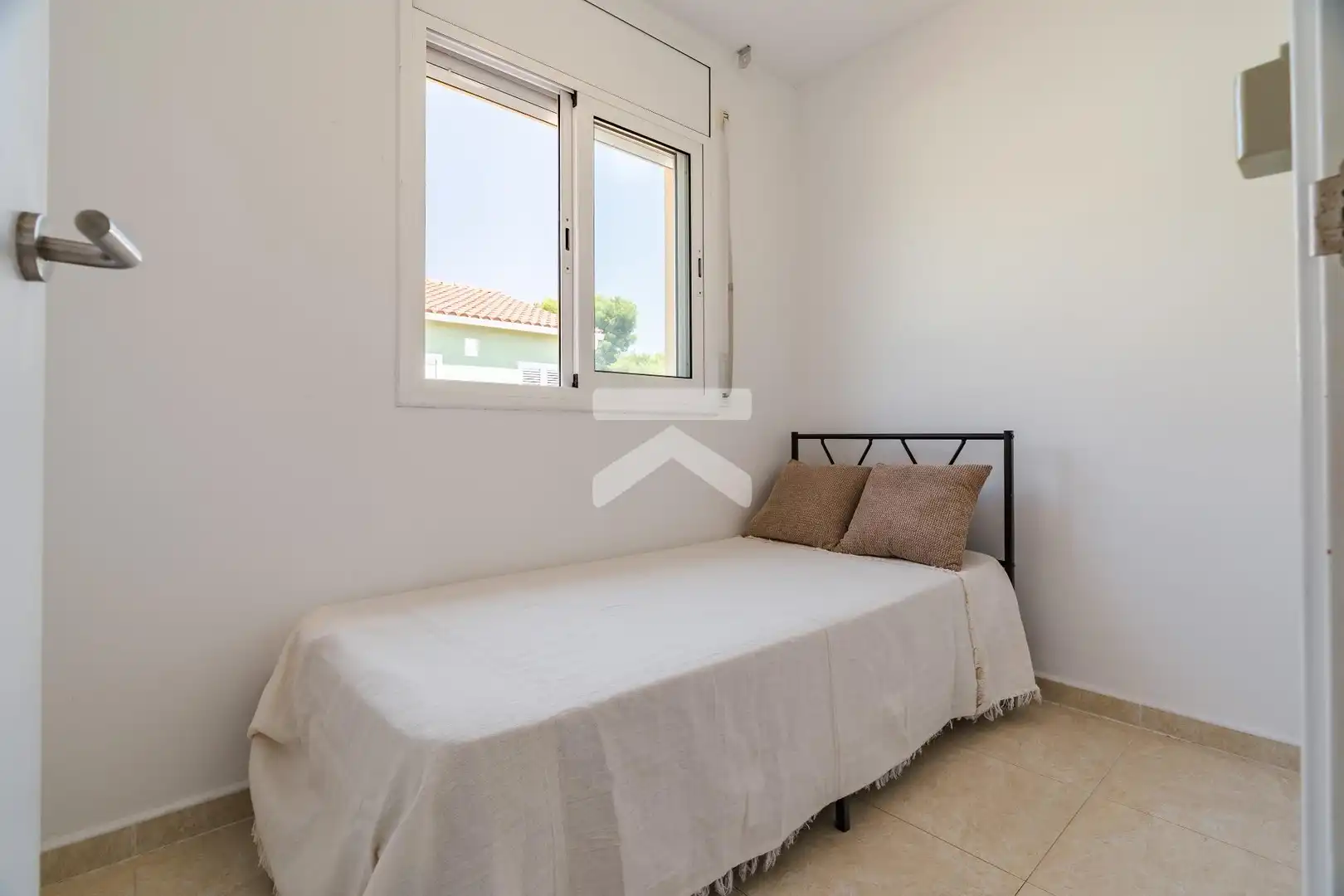 Casa aparellada amb terrassa en venda a Platja de Mont-roig, imagen 42