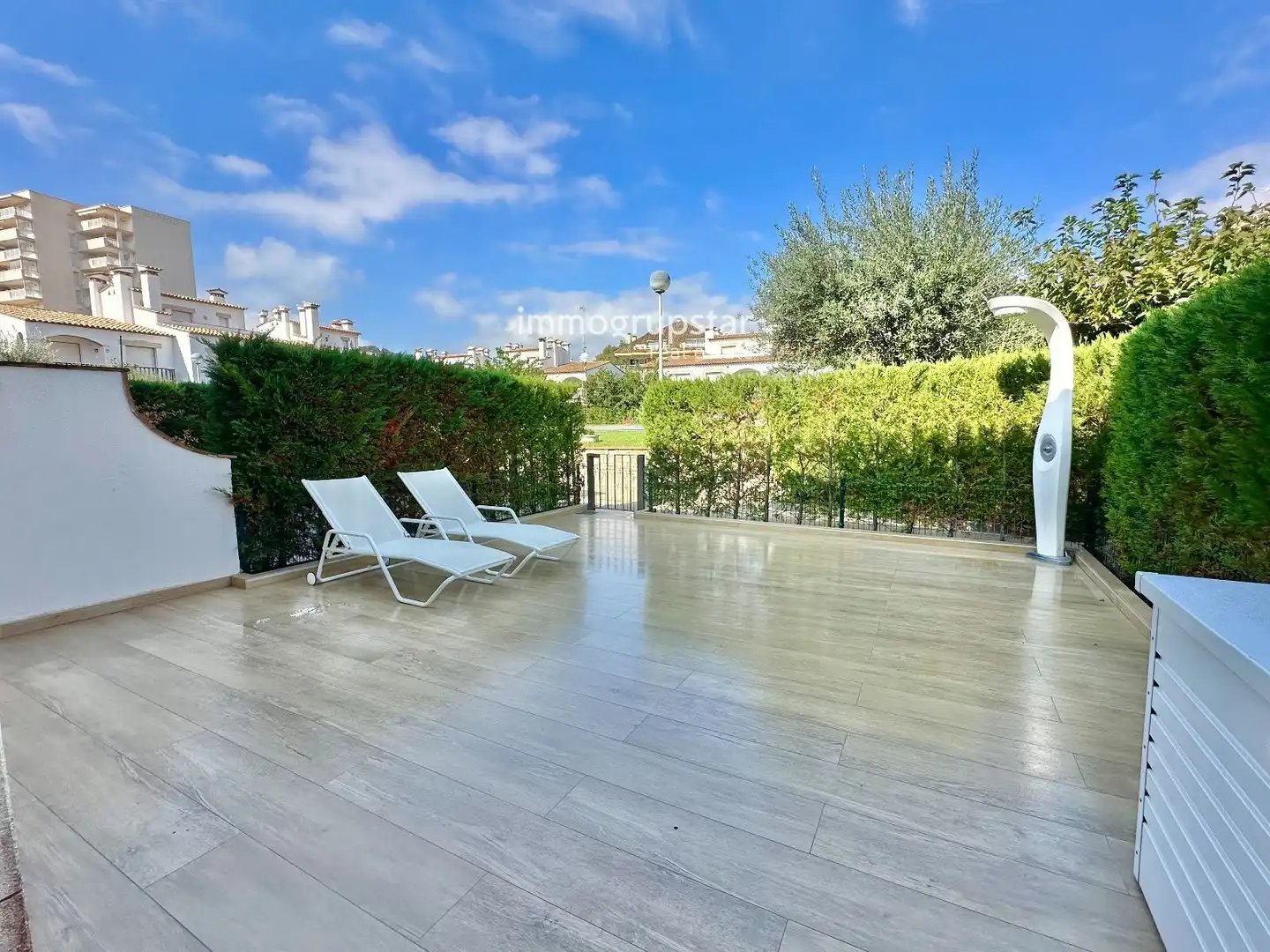 Terraza de Casa adosada en venta en Torre Valentina - Mas Vilar de La Mutxada - Treumal