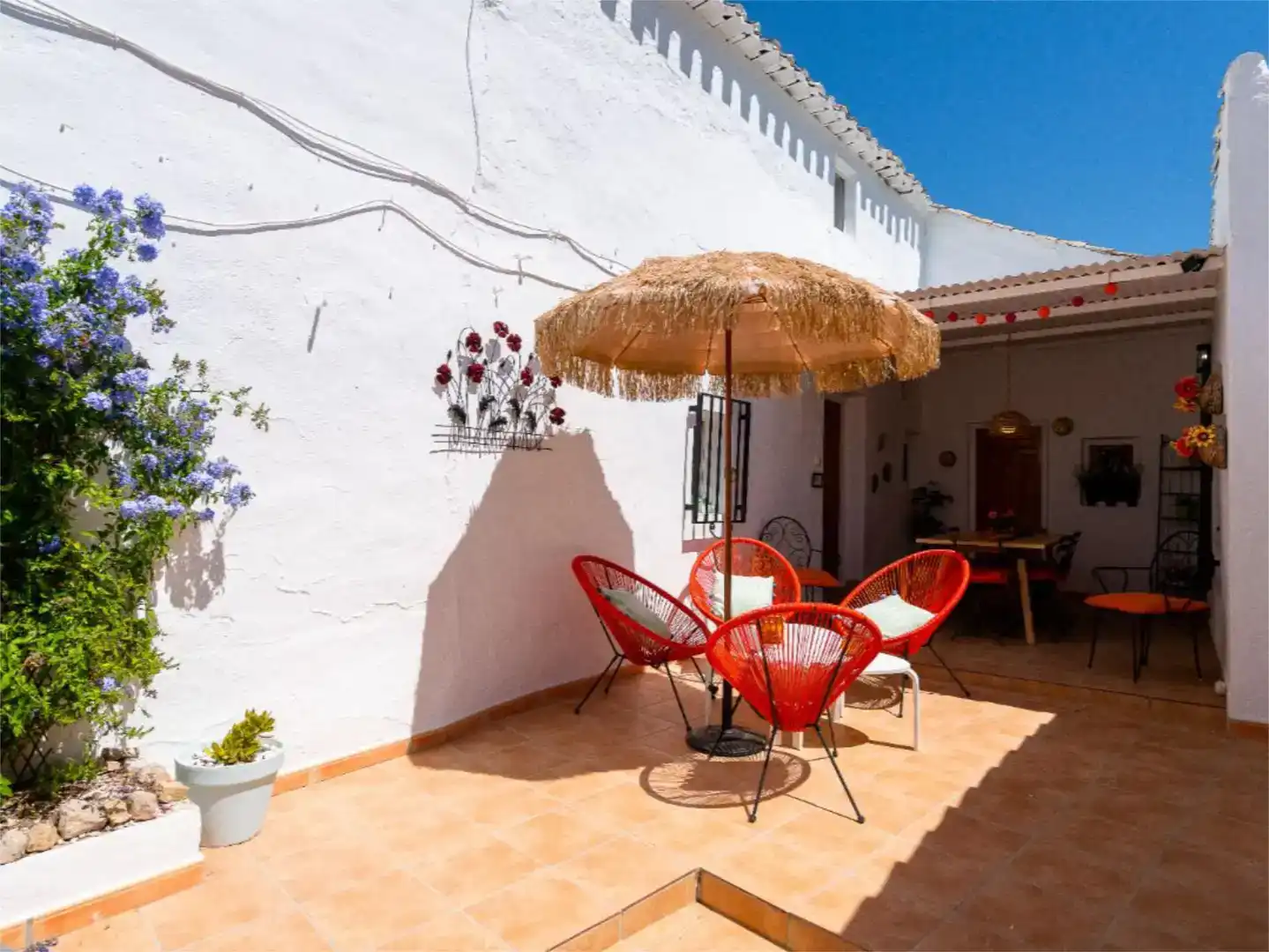 Terrassa de Finca rústica en venda en Iznájar amb Aire condicionat, Piscina i Balcó