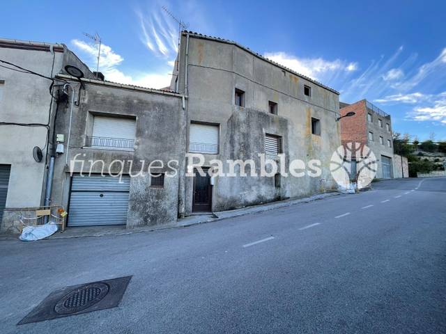 Finca r&#xFA;stica en Venta en Montmaneu