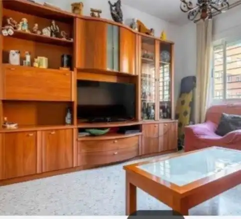 Sala d'estar de Planta baixa en venda en Dos Hermanas amb Aire condicionat i Terrassa