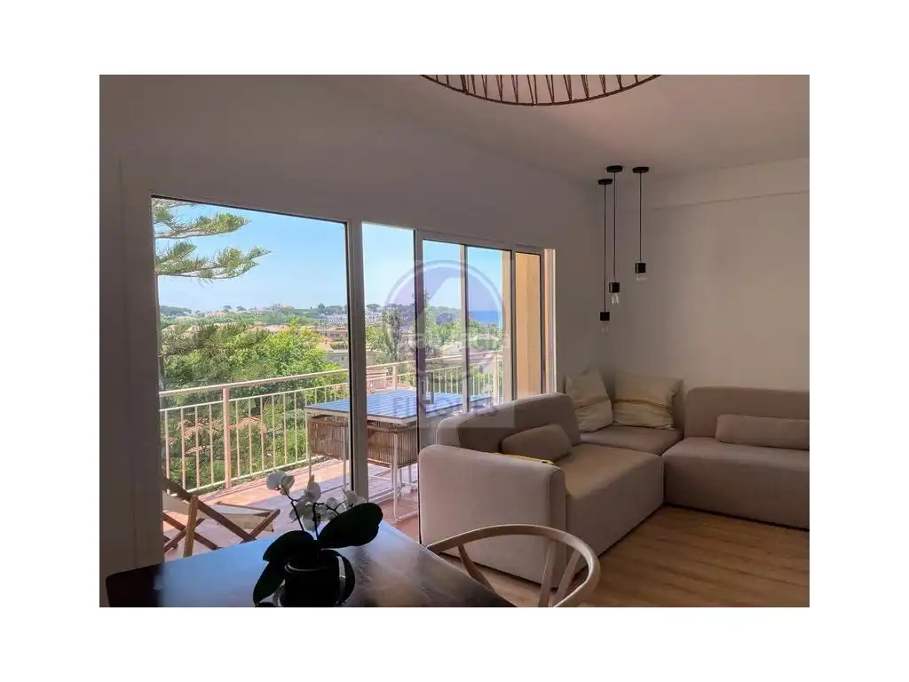 Living room of Flat for rent in Castell d'Aro, Platja d'Aro i s'Agaró  with Air Conditioner and Furnished