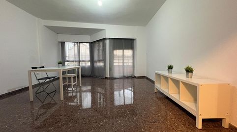 Foto 2 de Piso en venta en Parque de la Bombilla, Llíria