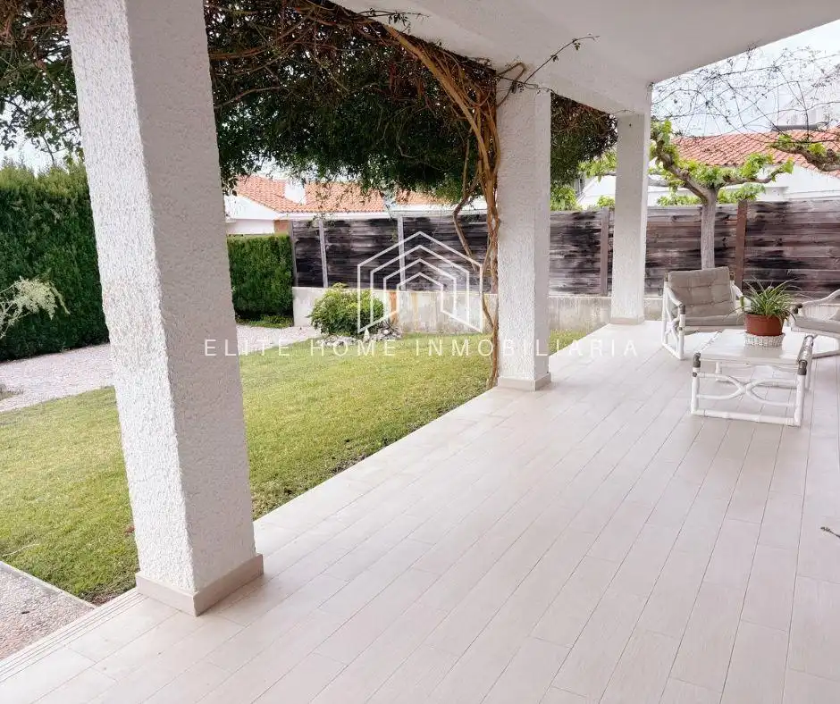 Terraza de Casa o chalet en venta en Benicasim / Benicàssim con Aire acondicionado, Calefacción y Jardín privado