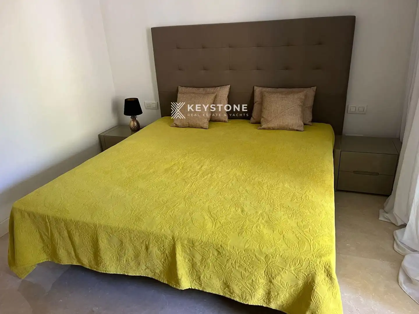Schlafzimmer von Dachboden zur Miete in Calvià mit Klimaanlage, Heizung und Terrasse