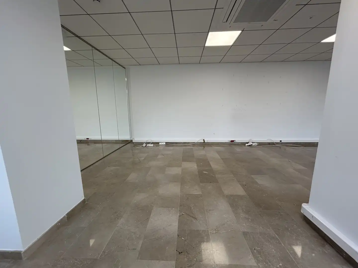 Oficina de lloguer a Parc Central
