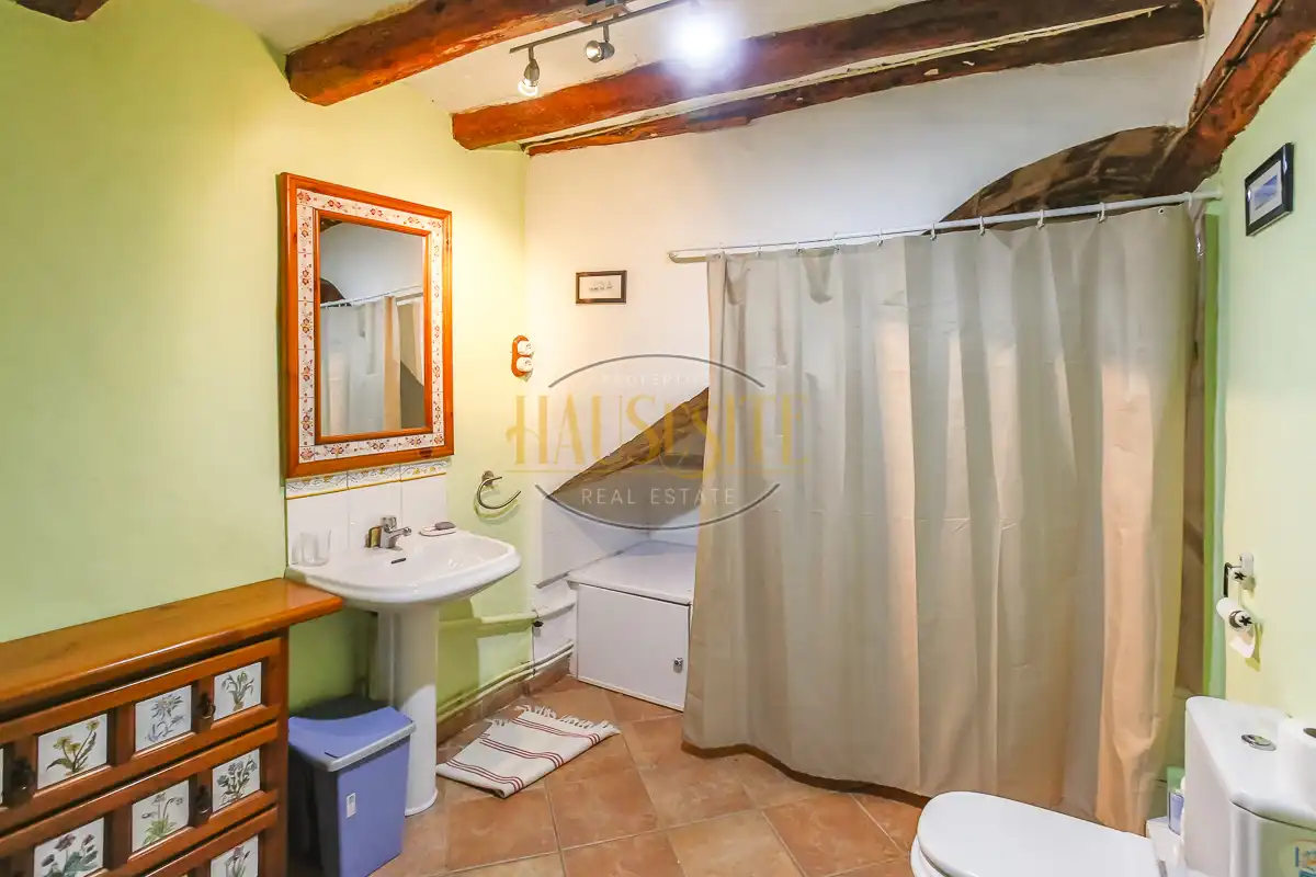 Casa rústica amb terrassa en venda a Torrelles de Foix, imagen 44