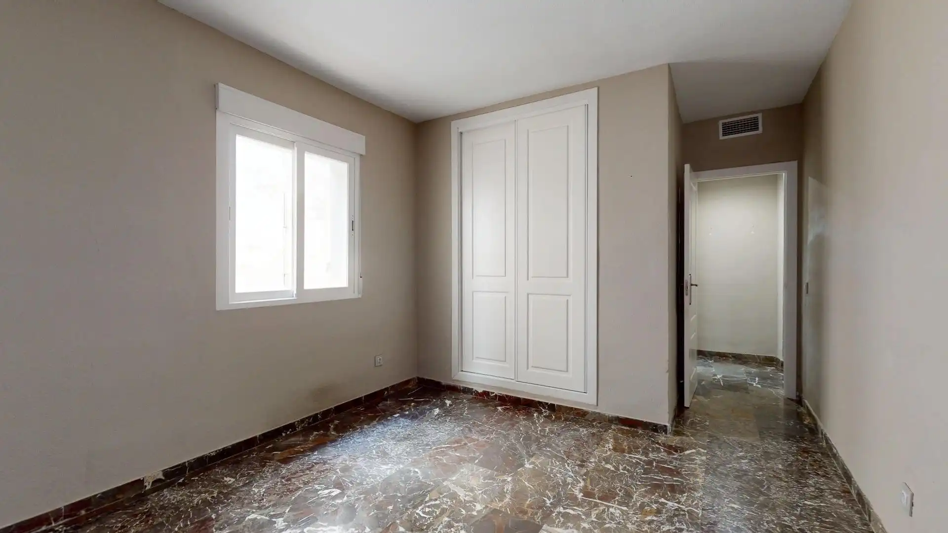 Habitación de Piso en venta en Córdoba con Aire acondicionado, Terraza y Trastero
