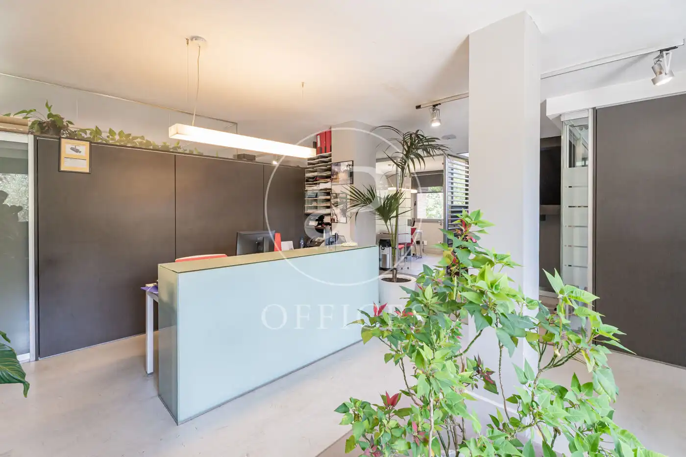 Office for rent in Madrid  with Air Conditioner