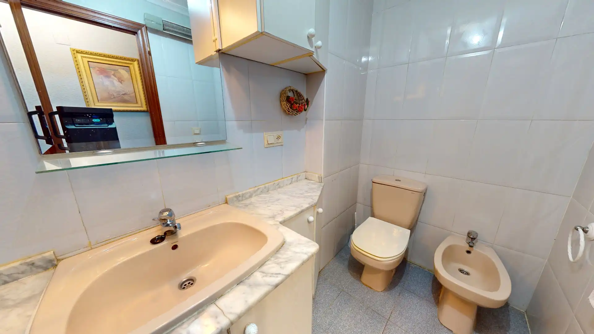 Baño de Piso en venta en Elda con Aire acondicionado, Amueblado y Horno