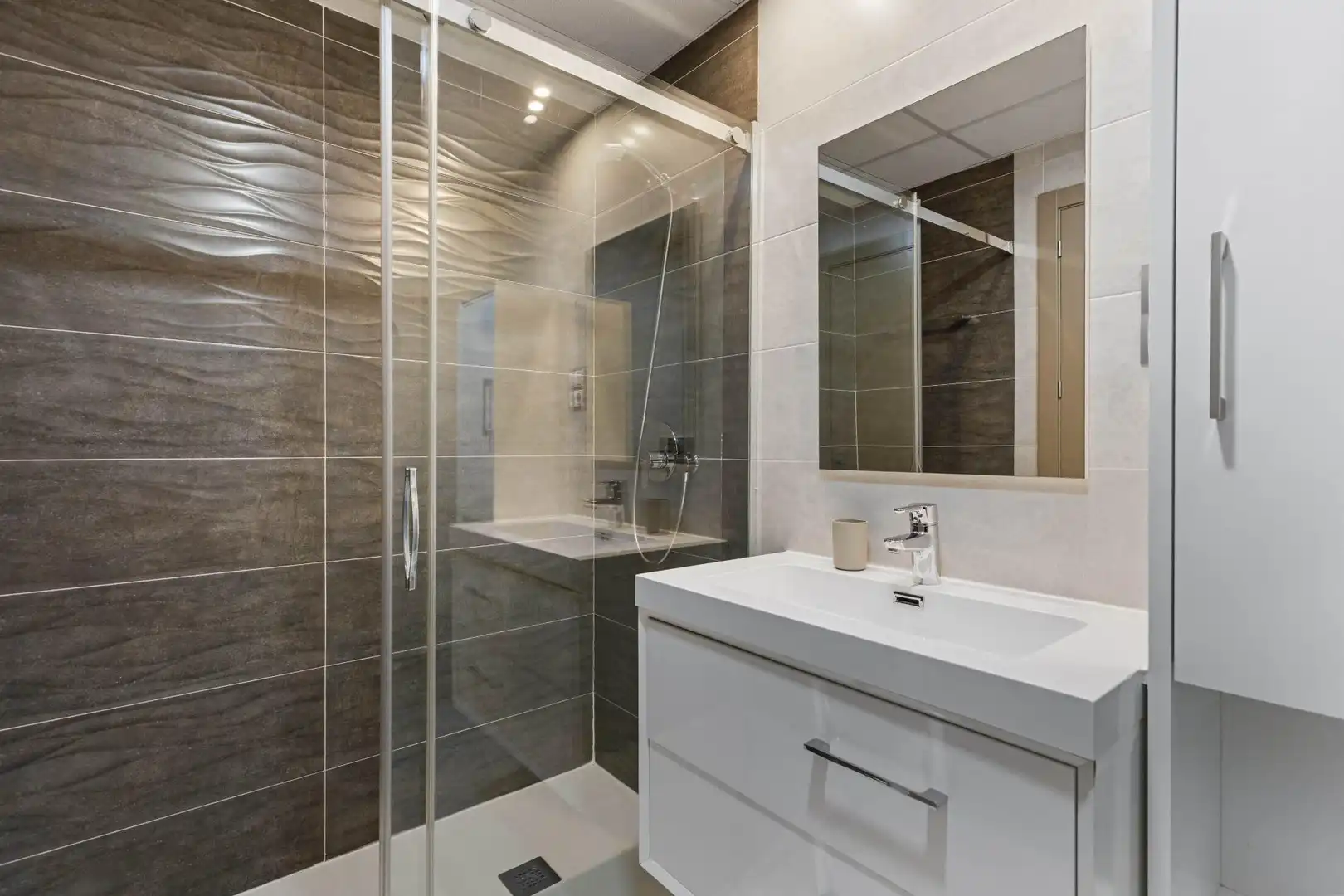 Bany de Apartament en venda en Elche / Elx amb Aire condicionat, Calefacció i Jardí privat