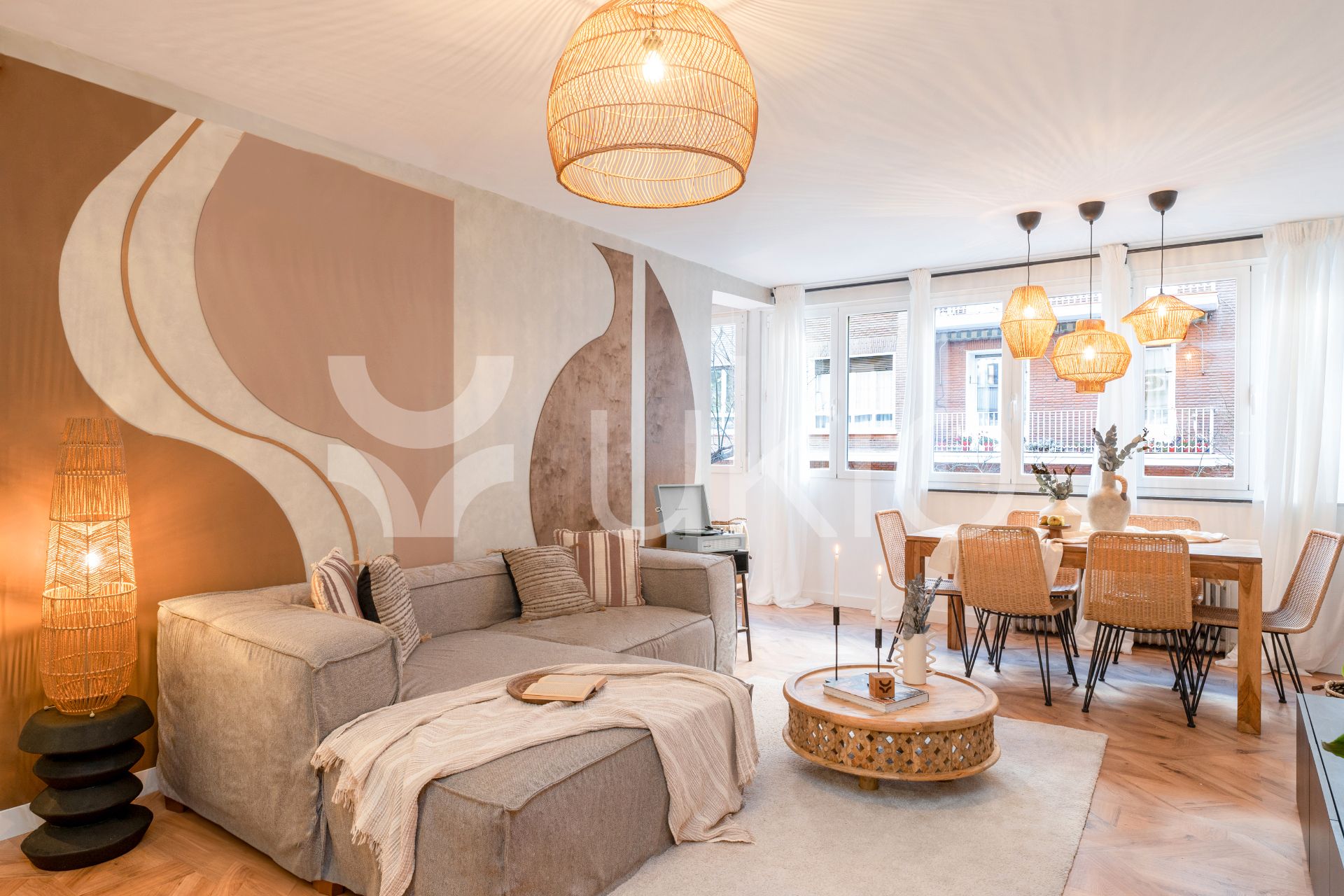 Sala d'estar de Apartament de lloguer en  Madrid Capital amb Aire condicionat, Calefacció i Moblat