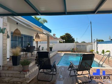 Xalet amb piscina en venda a Costa Norte