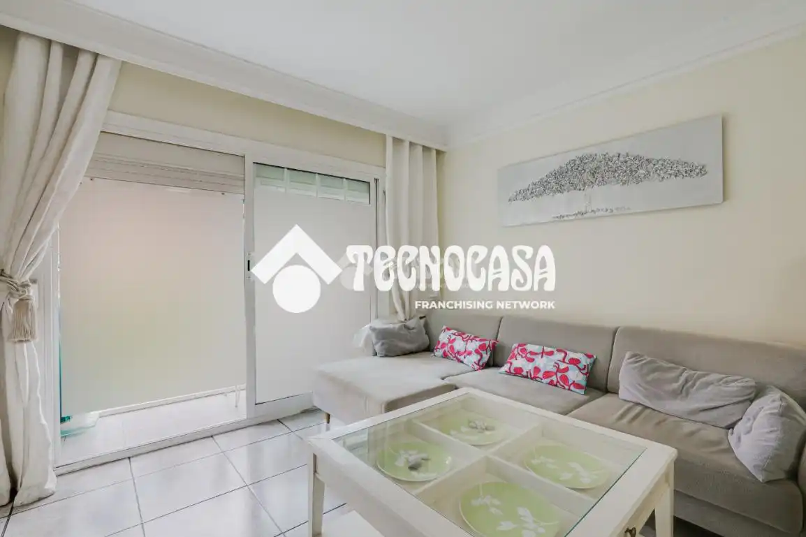 Sala de estar de Piso en venta en Sant Adrià de Besòs con Calefacción y Balcón