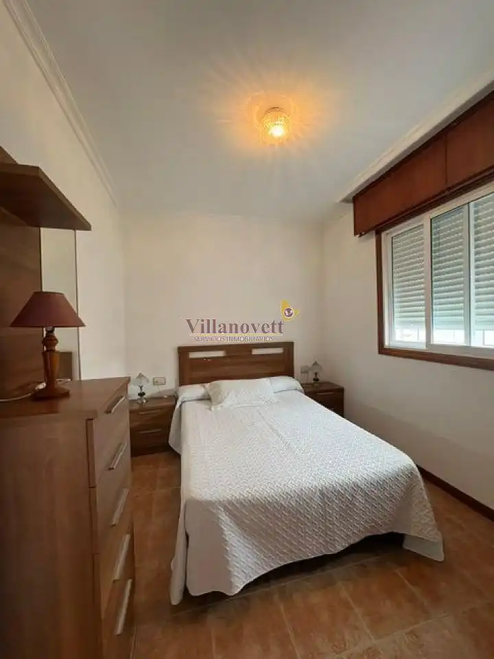 Dormitori de Apartament de lloguer en Vigo  amb Moblat