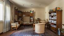 Sala d'estar de Pis en venda en  Barcelona Capital amb Terrassa i Balcó