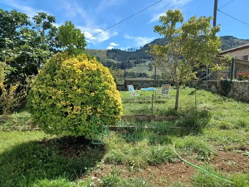 Garten von Einfamilien-Reihenhaus zum Verkauf in Oviedo  mit Privatgarten, Möbliert und Ofen