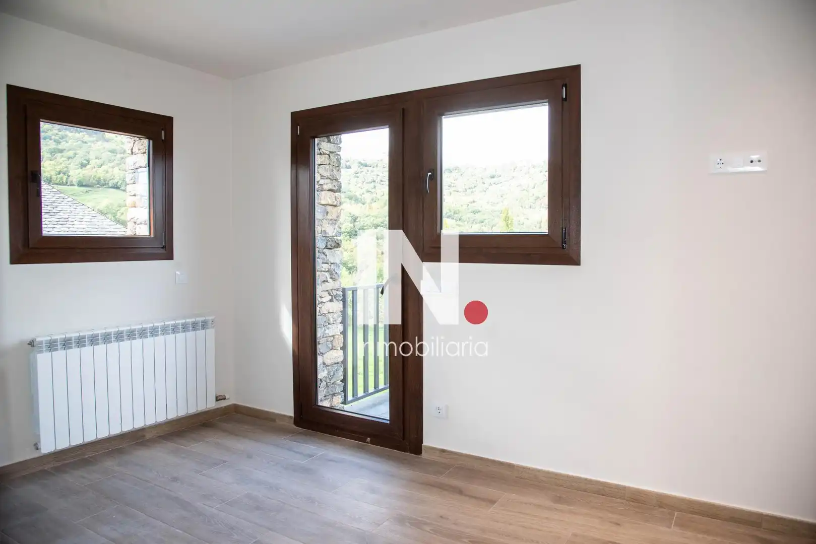 Casa adosada en venta en Sort