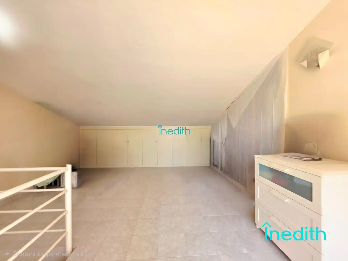 Habitación de Casa o chalet en venta en Viladecans con Calefacción, Jardín privado y Terraza
