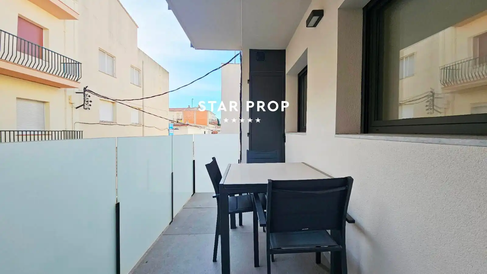 Terrasse von Wohnung zum Verkauf in Llançà mit Klimaanlage, Heizung und Terrasse