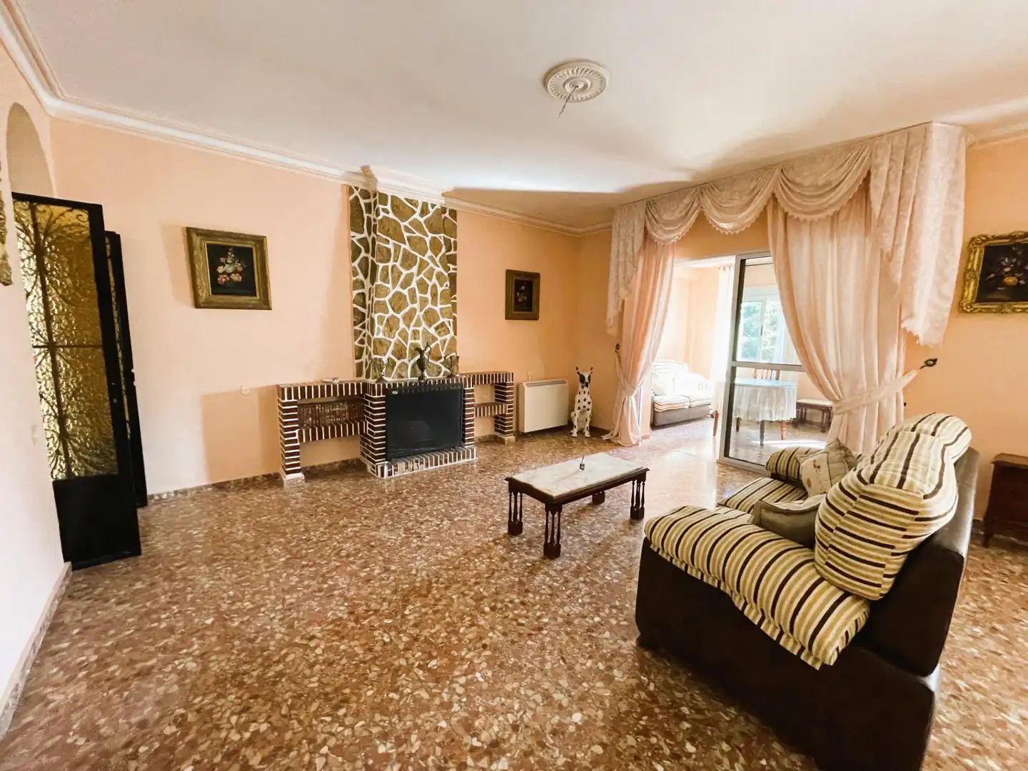 Villa con giardino in vendita a Calle VIZCAINO EL, imagen 2