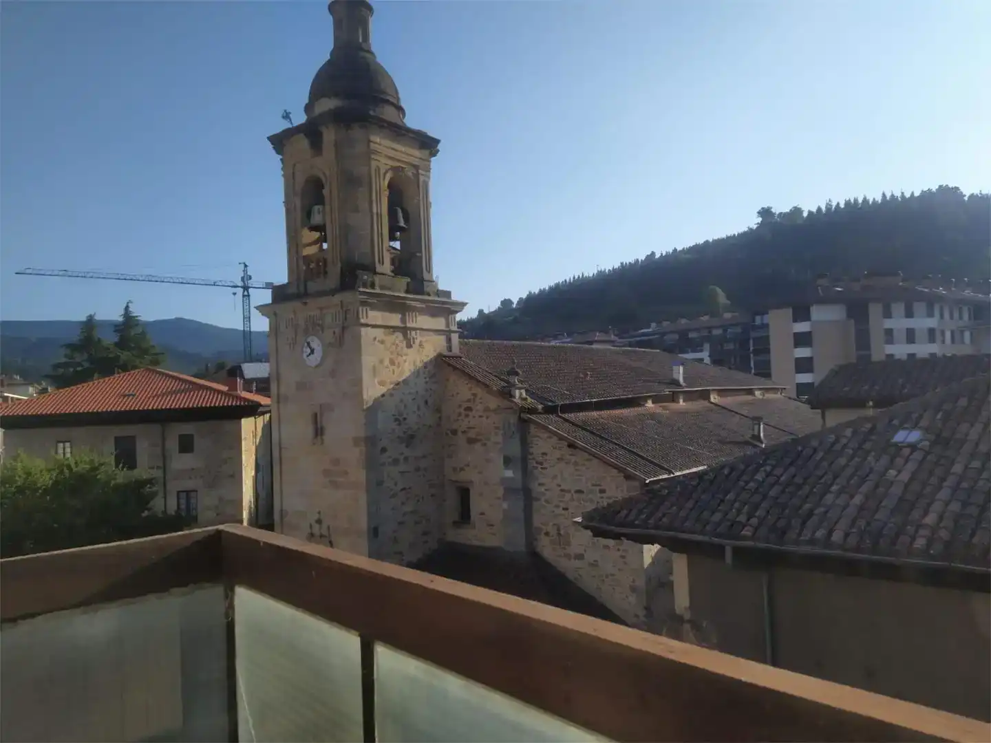 Vista exterior de Pis en venda en Aretxabaleta amb Balcó
