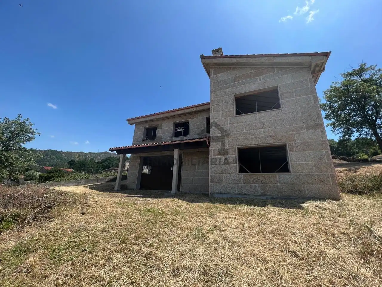 Chalet con jardín en venta en Nogueira de Ramuín, imagen 4