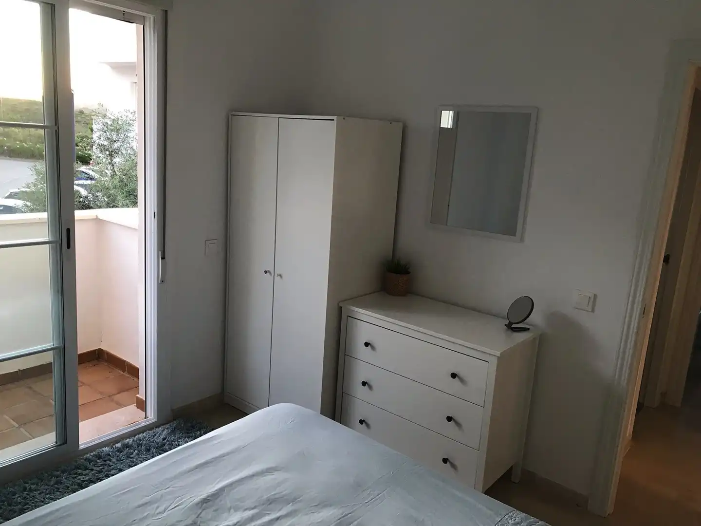 Schlafzimmer von Wohnungen zum Verkauf in Manilva mit Klimaanlage, Terrasse und Abstellraum