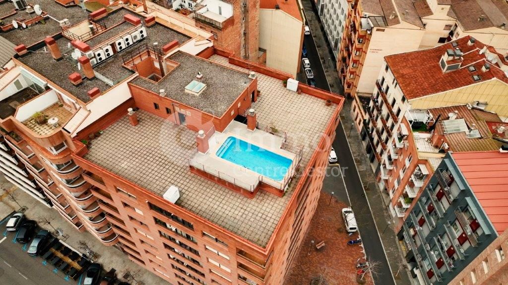 Exterior view of Flat for sale in  Lleida Capital  with Air Conditioner, Heating and Parquet flooring