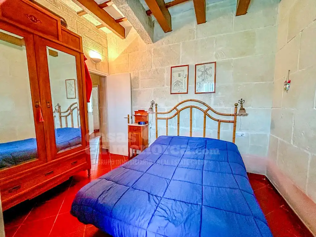 Country homes for sale in Cala Blanca