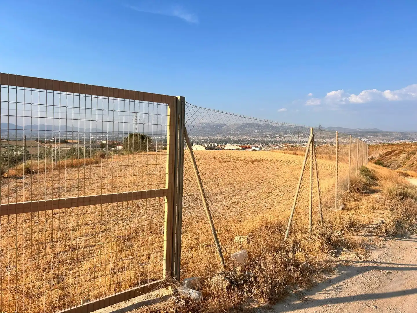 Land for sale in Las Gabias