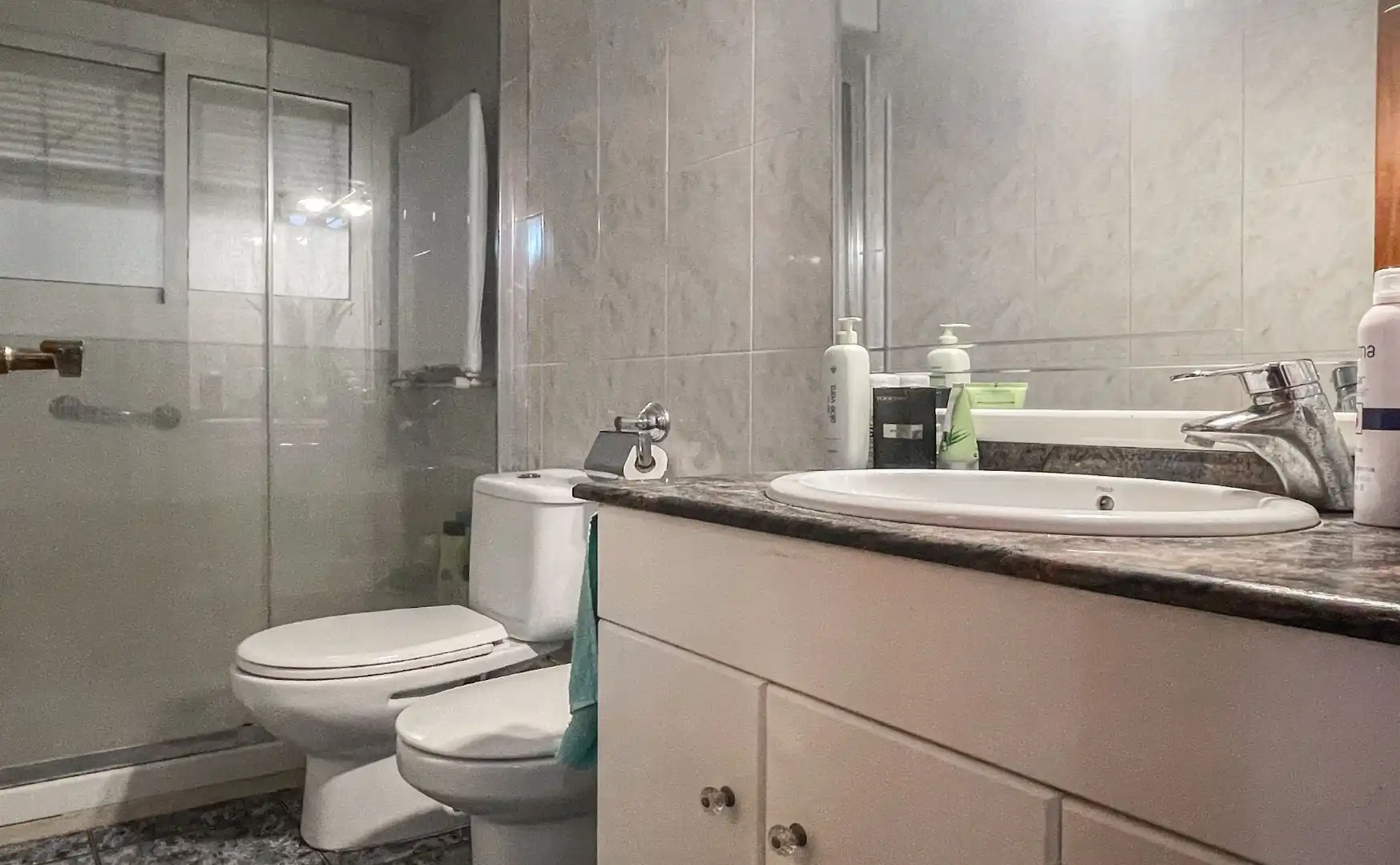 Bathroom of Flat for rent in Sant Boi de Llobregat  with Air Conditioner and Heating
