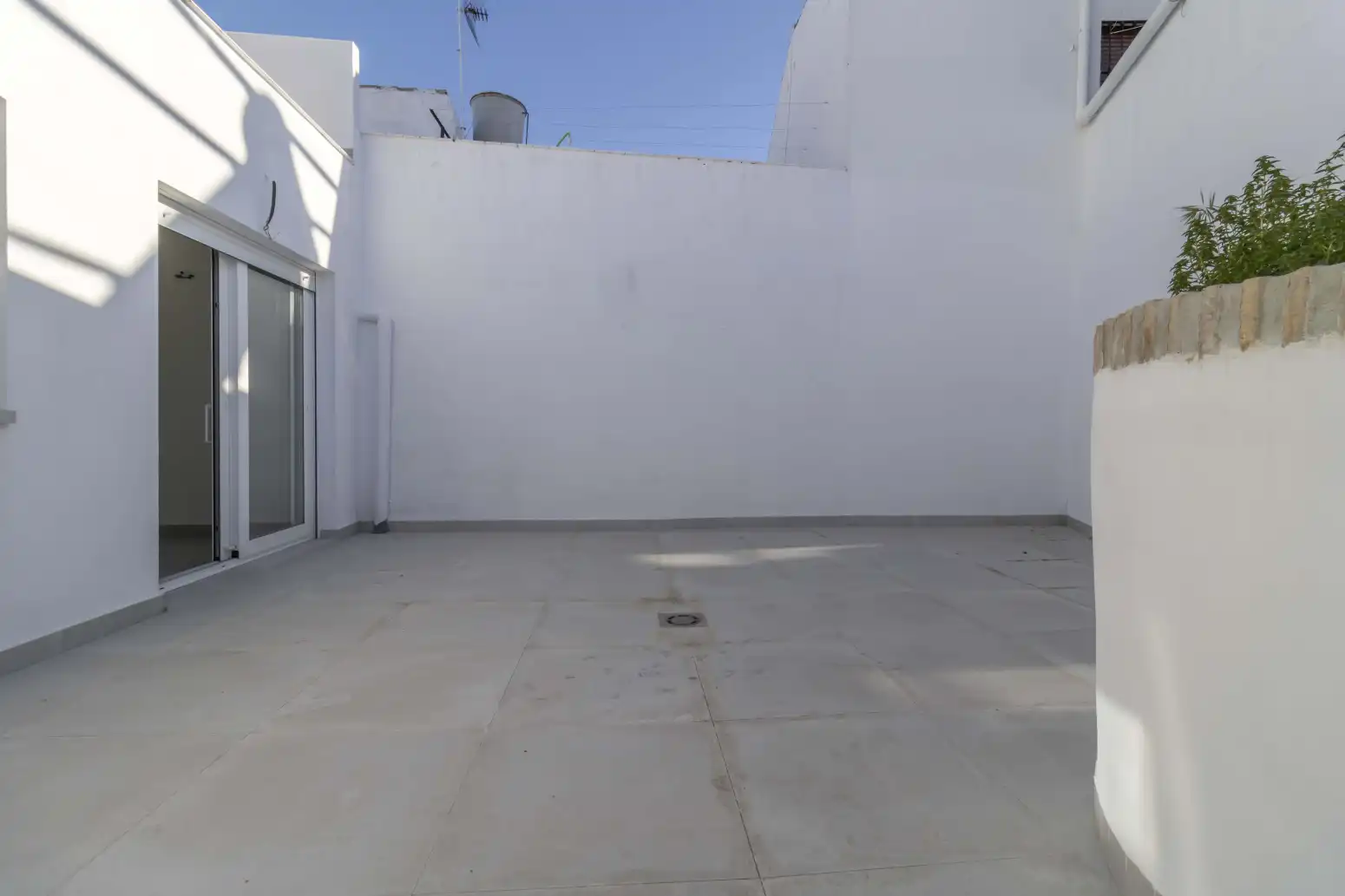 Vista exterior de Casa adosada en venta en Salteras