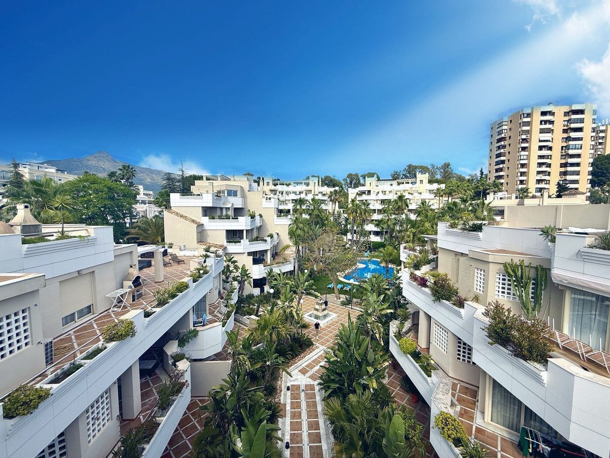 Exterior view of Attic for sale in Marbella  with Air Conditioner, Terrace and Storage room