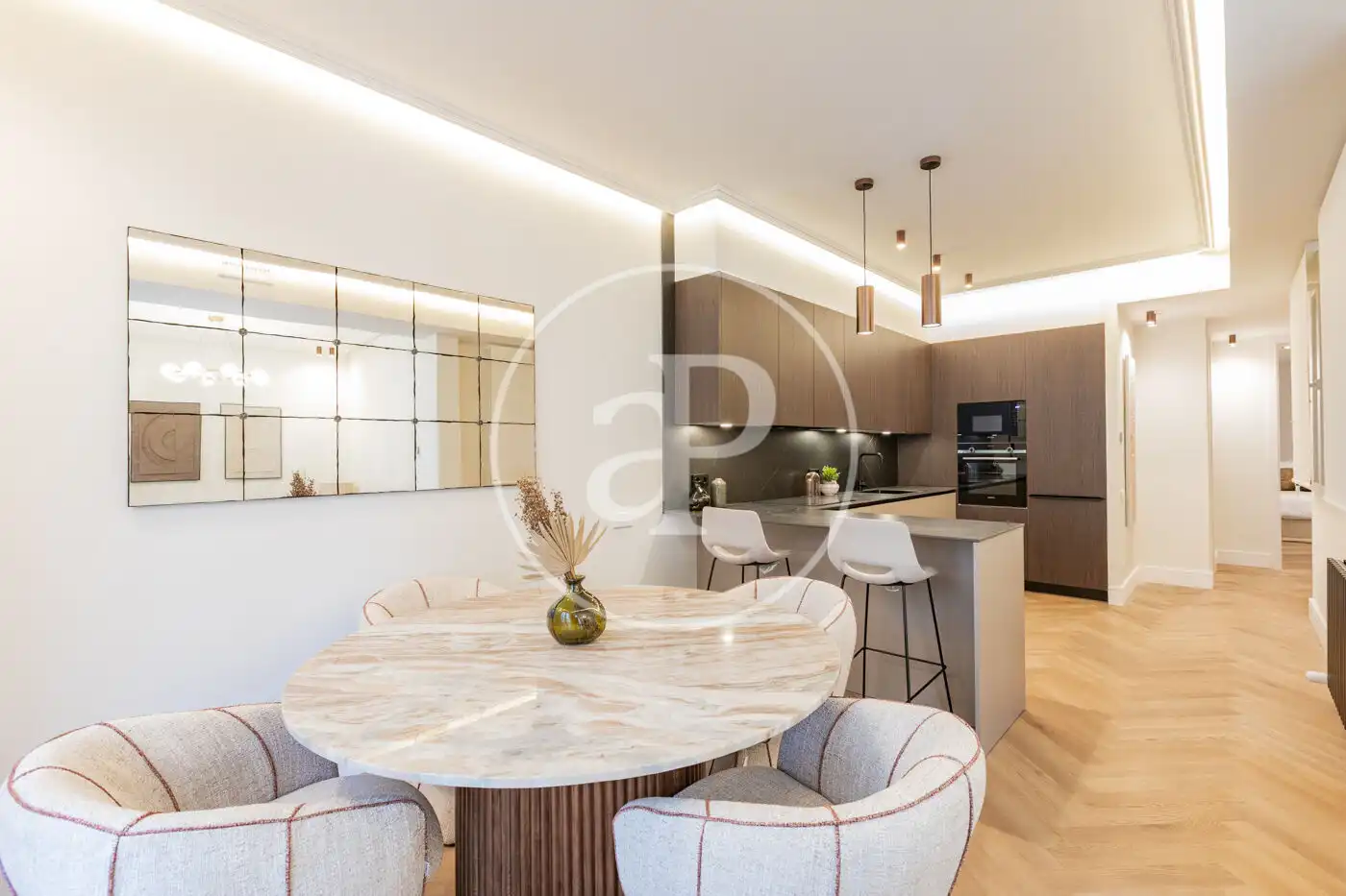 Appartamento con terrazza in vendita a Calle de Viriato, imagen 4