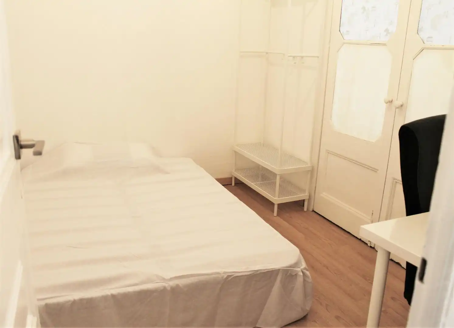 Habitación de Piso para compartir en  Barcelona Capital con Calefacción, Amueblado y Lavadora