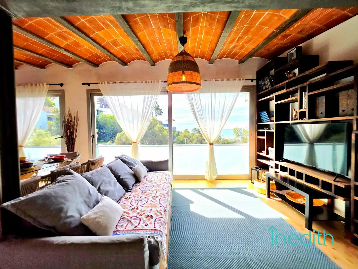 Living room of Houses for sale in Castelldefels  with Air Conditioner, Heating and Private garden
