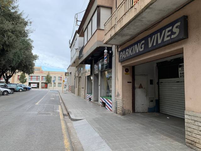 Local comercial en Alquiler en Carretera de Roses - Fossos