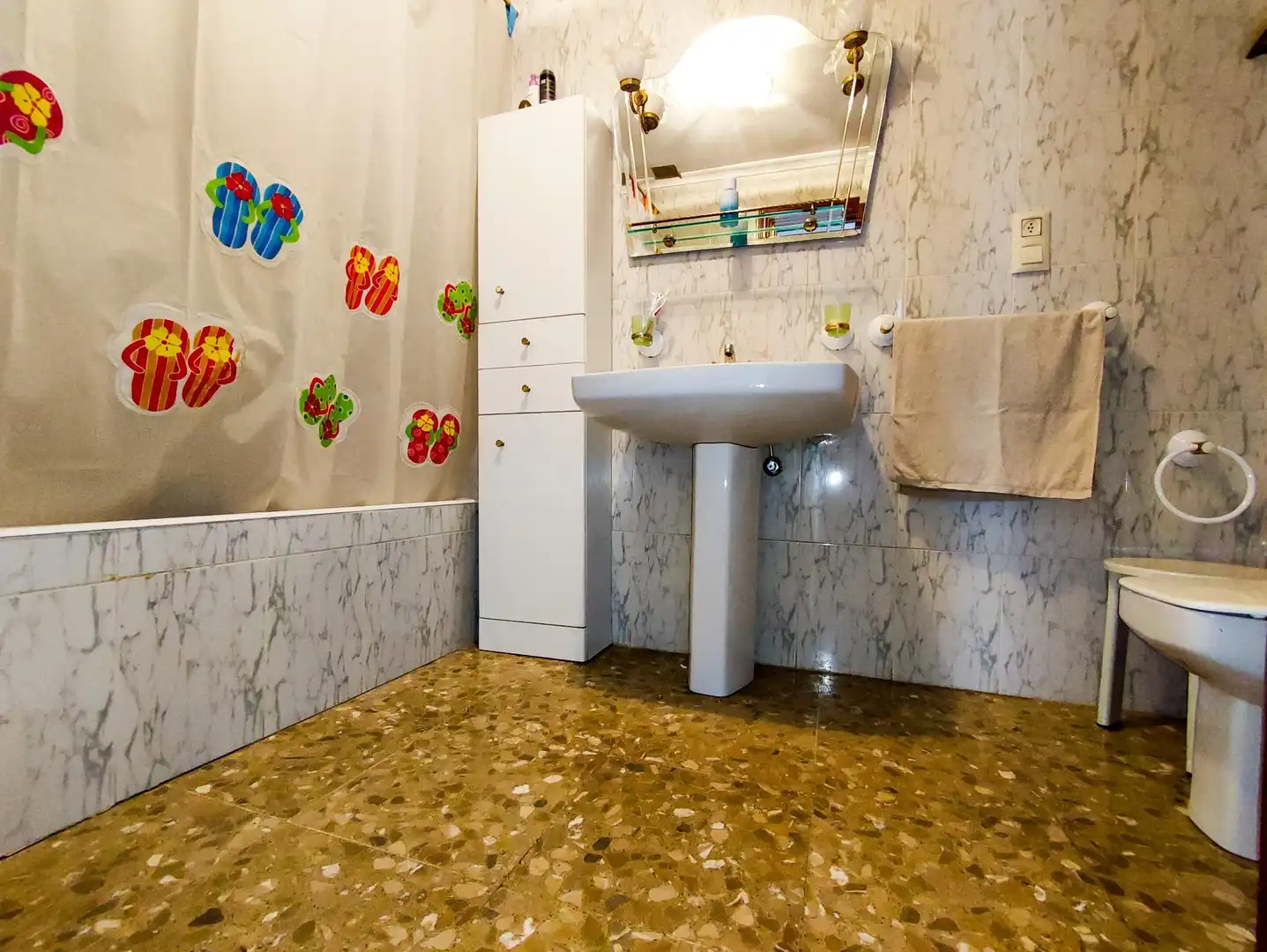 Bathroom of Flat for sale in Argamasilla de Calatrava  with Air Conditioner, Heating and Storage room