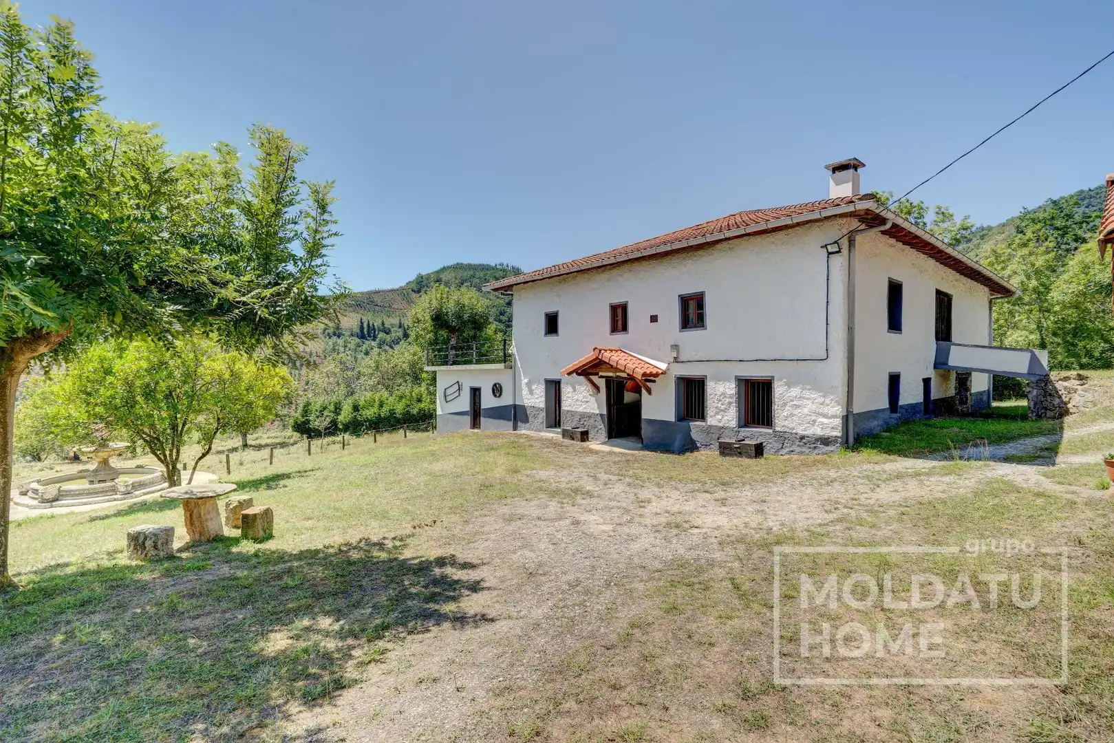 Vista exterior de Casa o xalet en venda en Mendaro amb Calefacció, Jardí privat i Terrassa