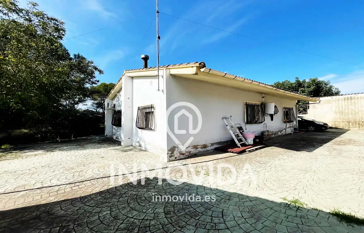 Exterior view of Houses for sale in Simat de la Valldigna  with Furnished