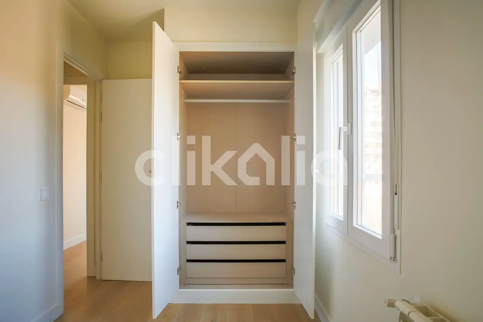 Schlafzimmer von Wohnung zum Verkauf in Madrid mit Klimaanlage, Heizung und Terrasse
