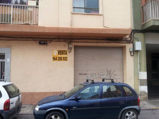 Local comercial en Venta en Carrer de Martínez de Tena, 18 en Estadio Castalia
