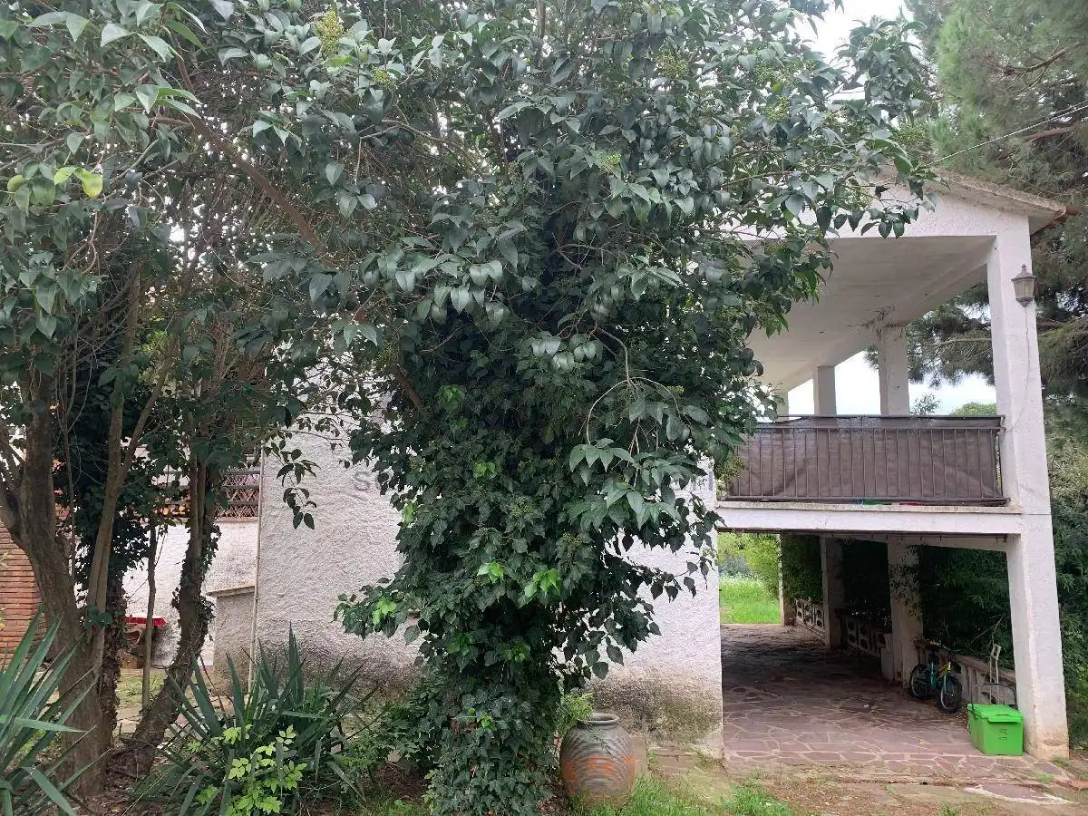 Vista exterior de Casa o xalet en venda en Barcelona amb Traster