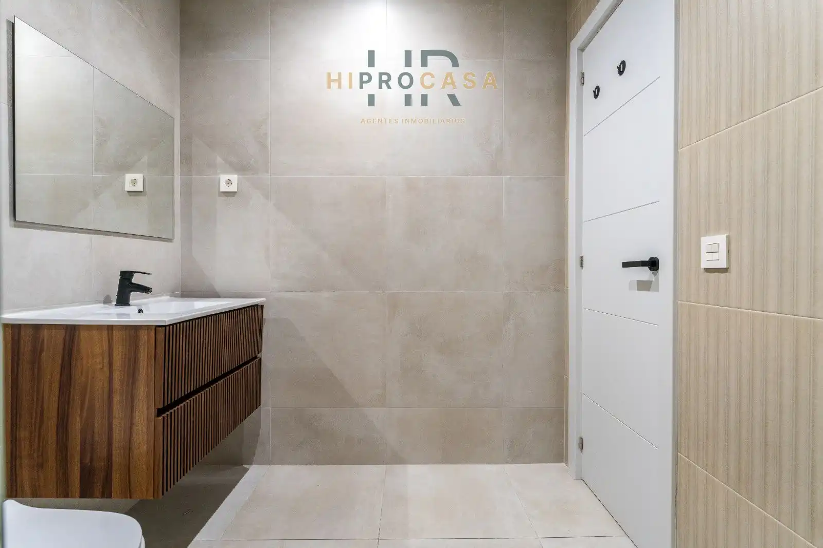 Baño de Piso de alquiler en Vila-seca con Aire acondicionado, Calefacción y Terraza