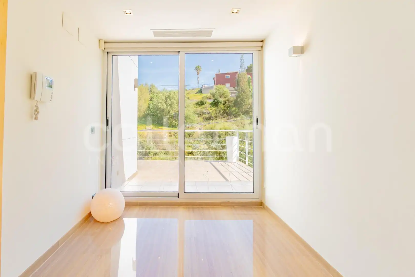 Sala de estar de Casa o chalet en venta en Chiva con Aire acondicionado, Calefacción y Jardín privado