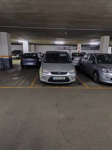 Garaje en Alquiler en Carrer de Rosell, 6 en Santa Eulàlia