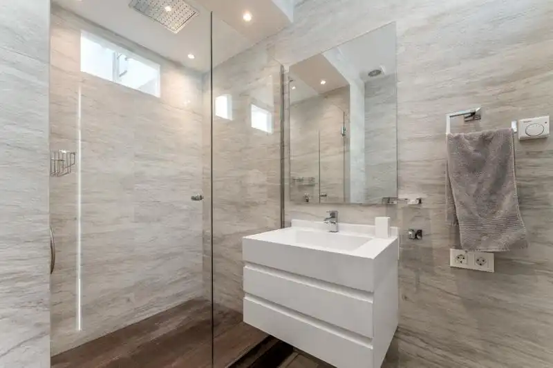 Bathroom of Detached homes for rent in Marbella  with Air Conditioner, Heating and Private garden