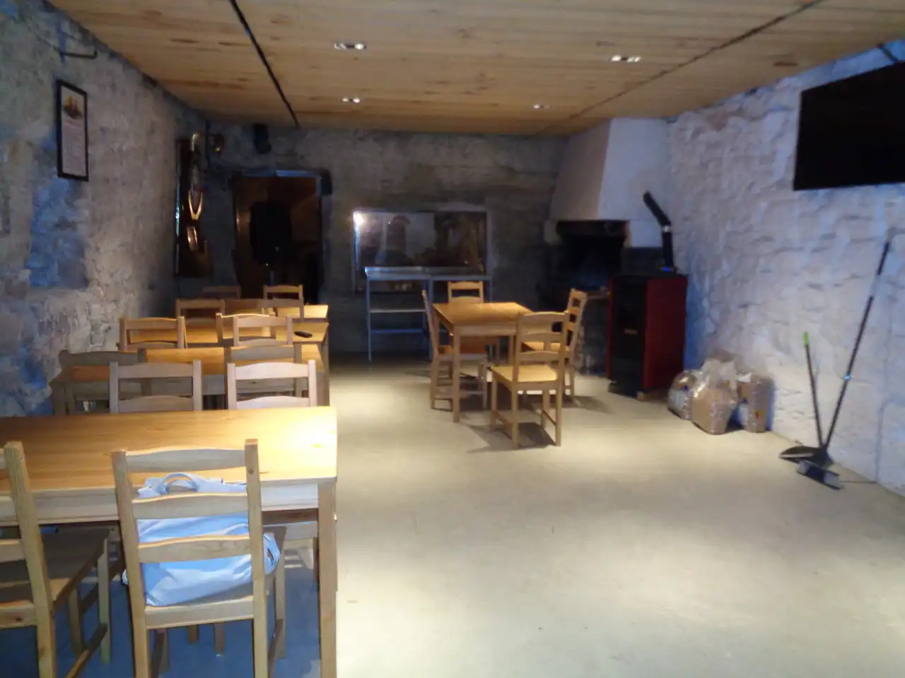 Commercial properties for sale in Anguciana