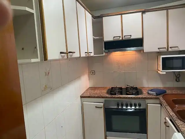Cocina de Piso en venta en Barcelona con Calefacción y Horno